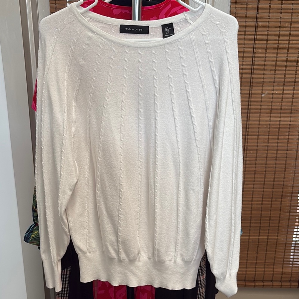 Tahari White Crew Neck Sweater Lightweight Knit
